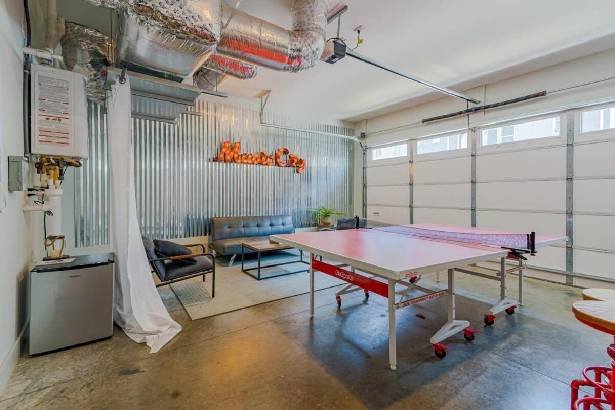 Carrie Underwood'S East Side Rooftop Game Room Nashville Exterior foto